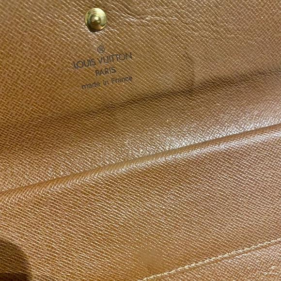Louis Vuitton wallet - Picture 3 of 11